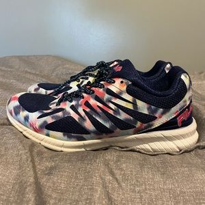 Women’s 8.5 FILA Shoes